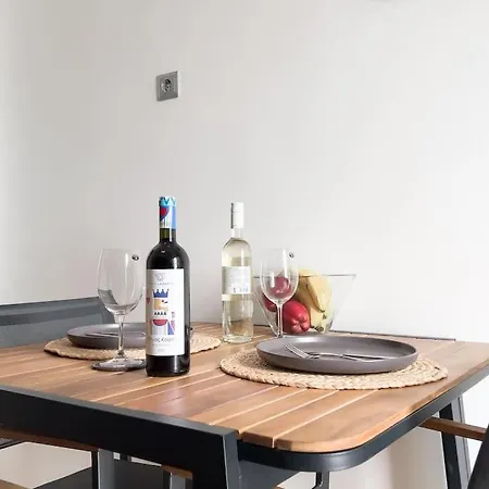 Radiant In Centre Apartment Athens